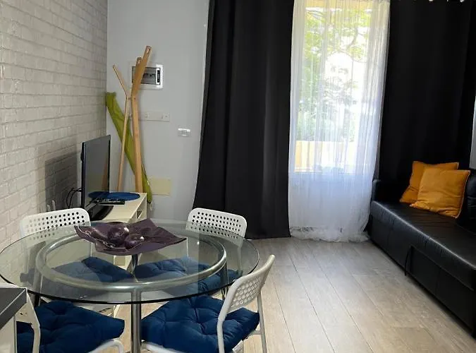 El Cortijo Bungallows * 플라야데라스아메리카스